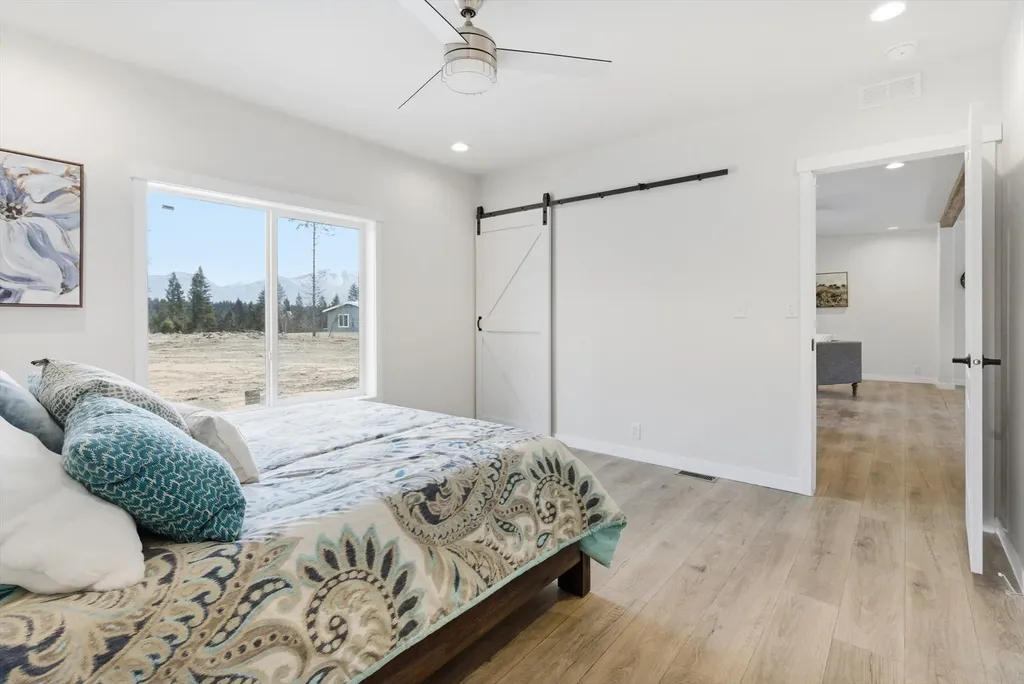 17 Starling Drive Eureka MT 59917