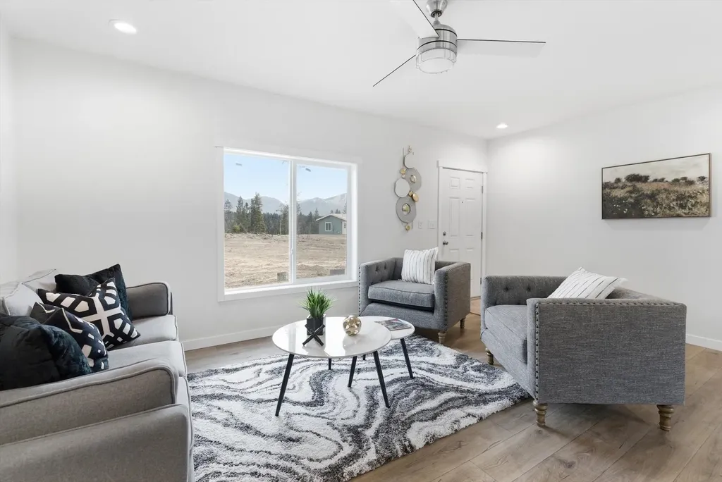 17 Starling Drive Eureka MT 59917