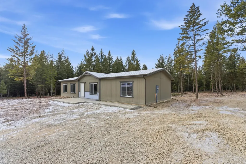 17 Starling Drive Eureka MT 59917