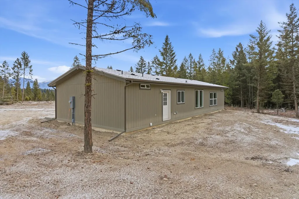 17 Starling Drive Eureka MT 59917