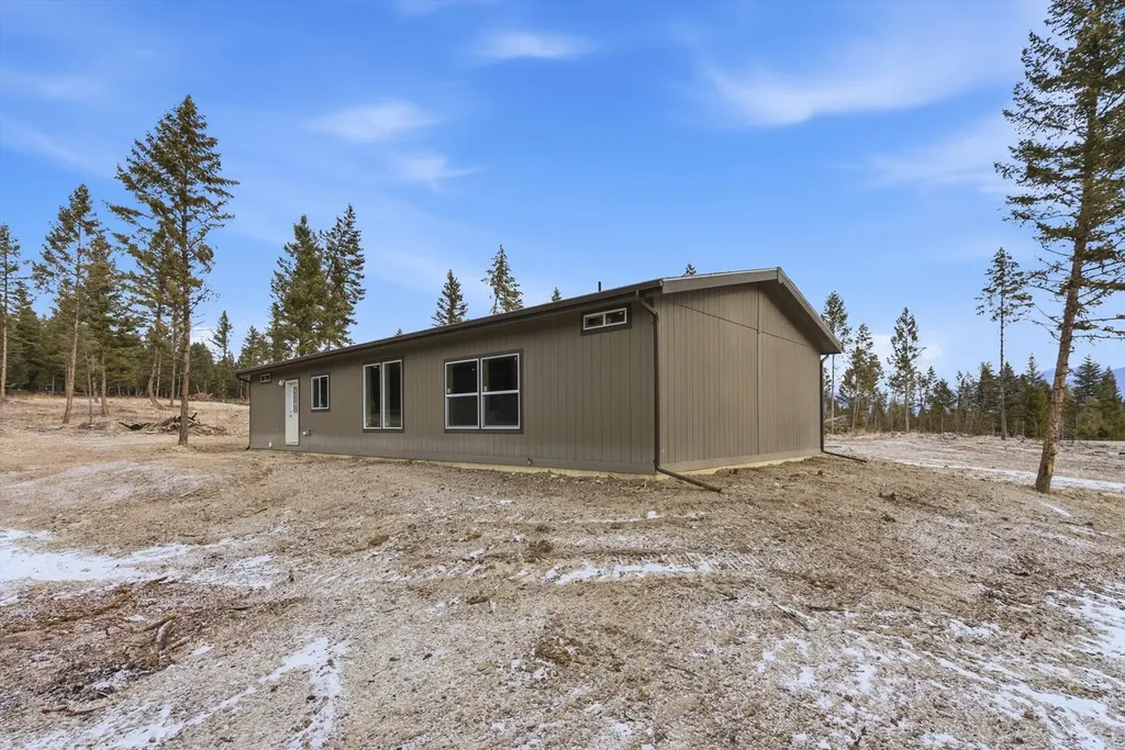 17 Starling Drive Eureka MT 59917