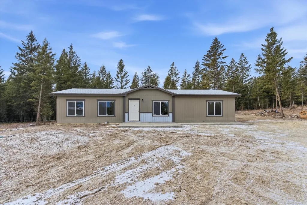 17 Starling Drive Eureka MT 59917