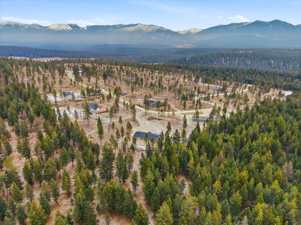 17 Starling Drive Eureka MT 59917