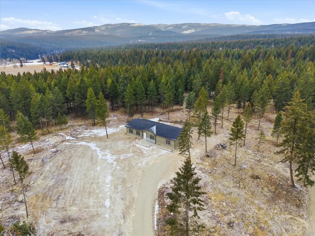 17 Starling Drive Eureka MT 59917