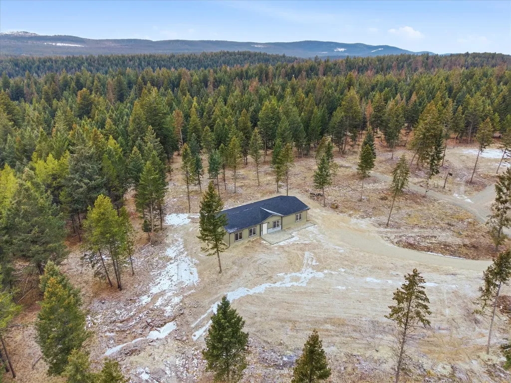 17 Starling Drive Eureka MT 59917