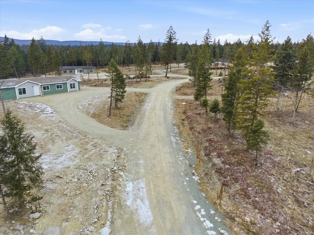17 Starling Drive Eureka MT 59917