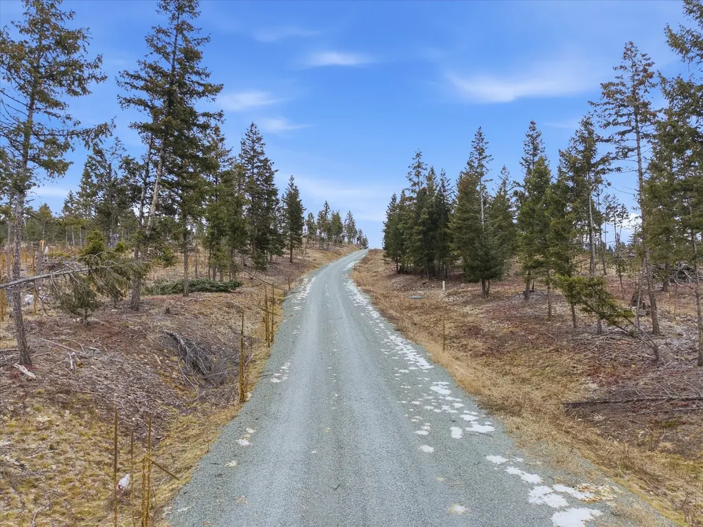 17 Starling Drive Eureka MT 59917
