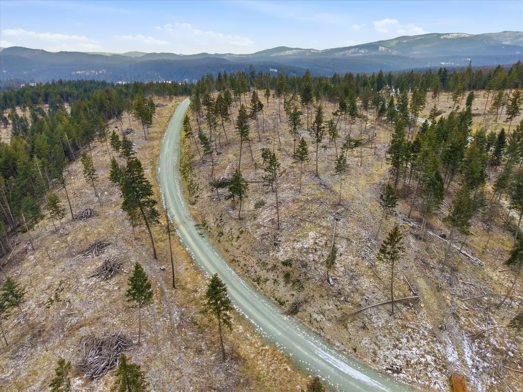 17 Starling Drive Eureka MT 59917