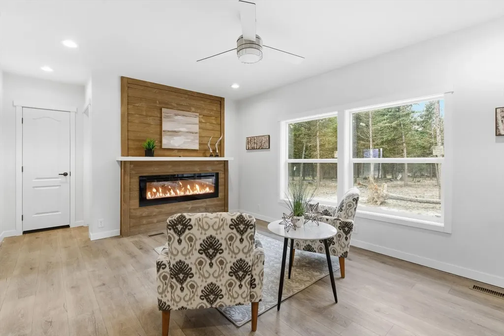 17 Starling Drive Eureka MT 59917
