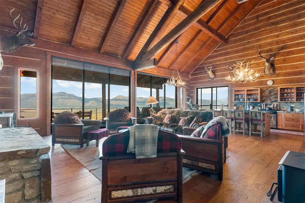 1789 Skalkaho Highway Hamilton MT 59840