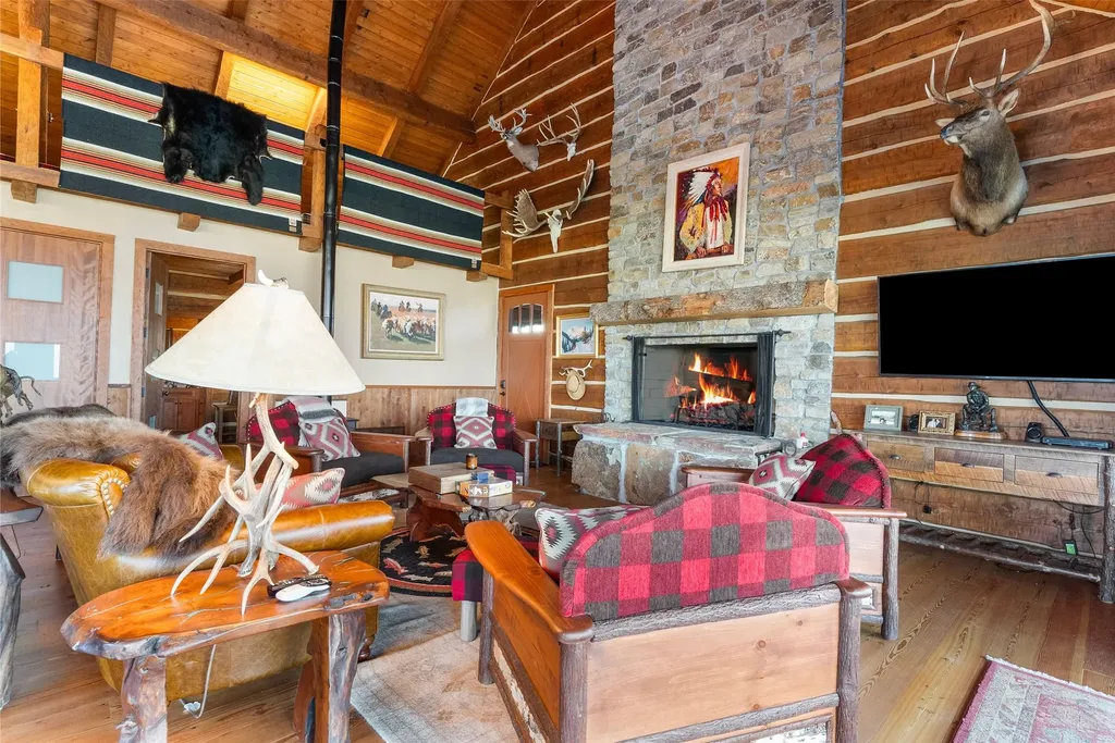 1789 Skalkaho Highway Hamilton MT 59840