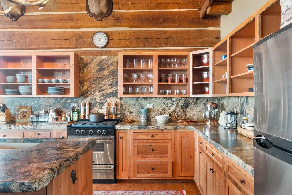 1789 Skalkaho Highway Hamilton MT 59840