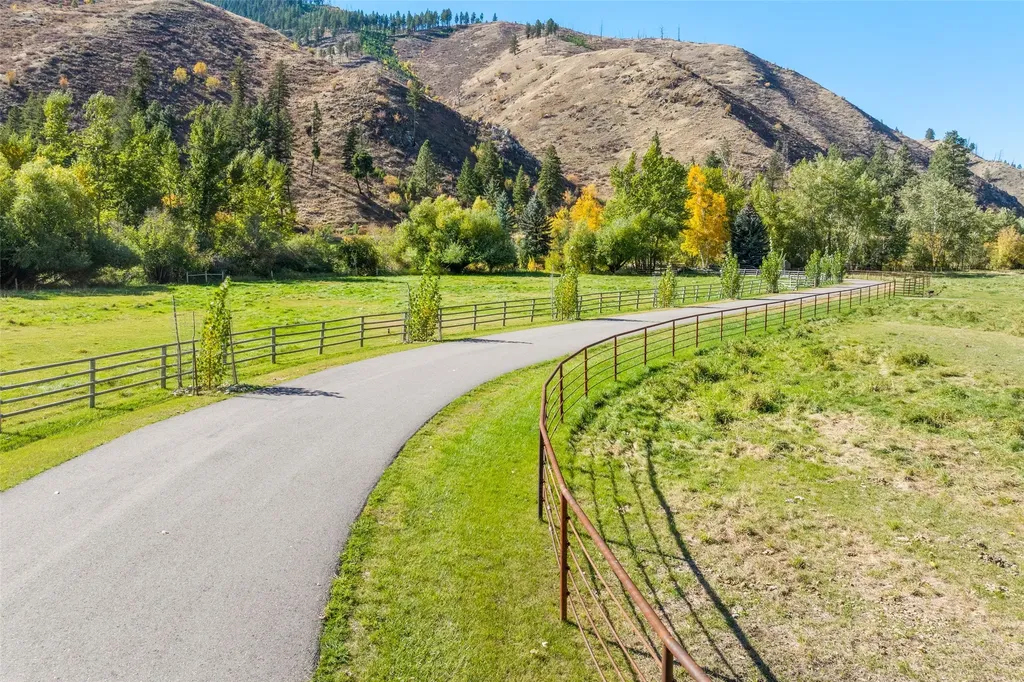 1789 Skalkaho Highway Hamilton MT 59840
