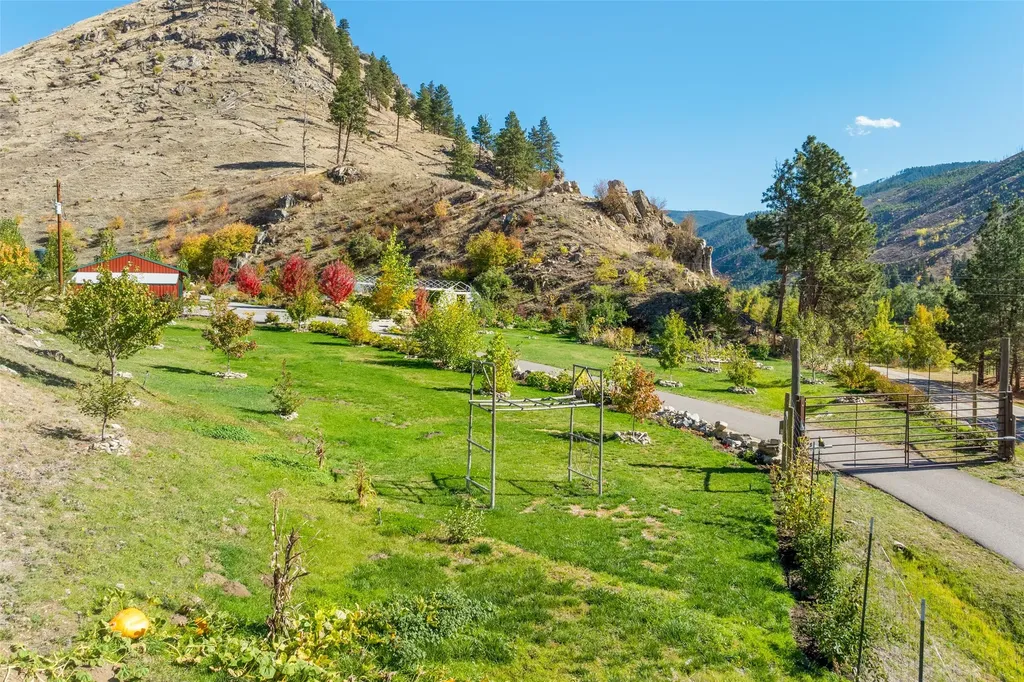 1789 Skalkaho Highway Hamilton MT 59840