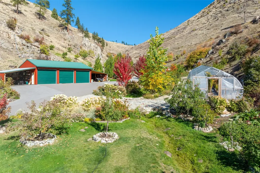 1789 Skalkaho Highway Hamilton MT 59840