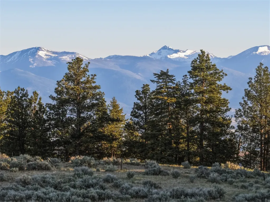 1789 Skalkaho Highway Hamilton MT 59840