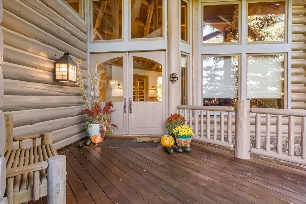 1789 Skalkaho Highway Hamilton MT 59840