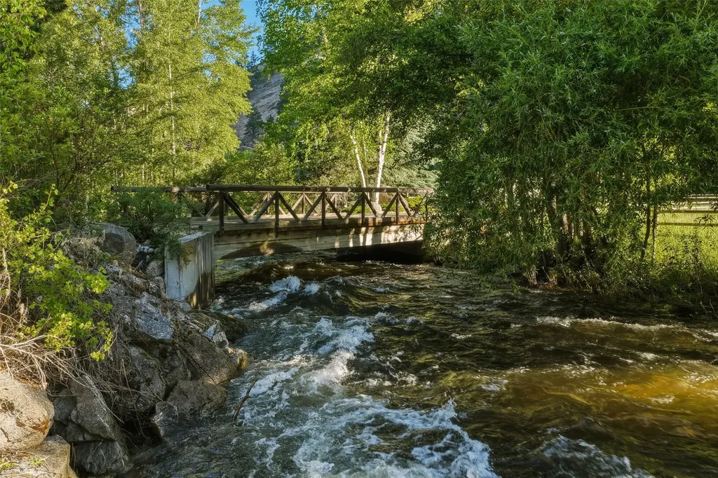 1789 Skalkaho Highway Hamilton MT 59840