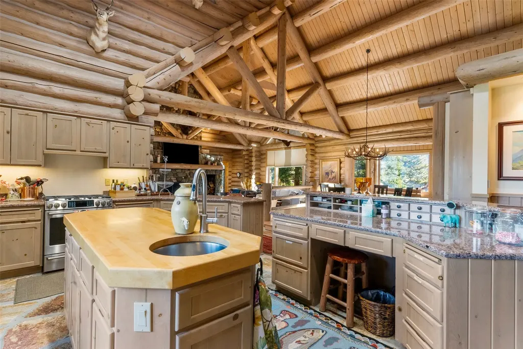 1789 Skalkaho Highway Hamilton MT 59840