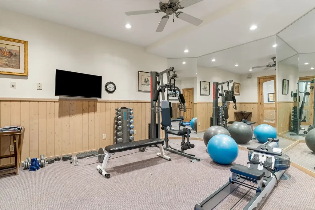 1789 Skalkaho Highway Hamilton MT 59840