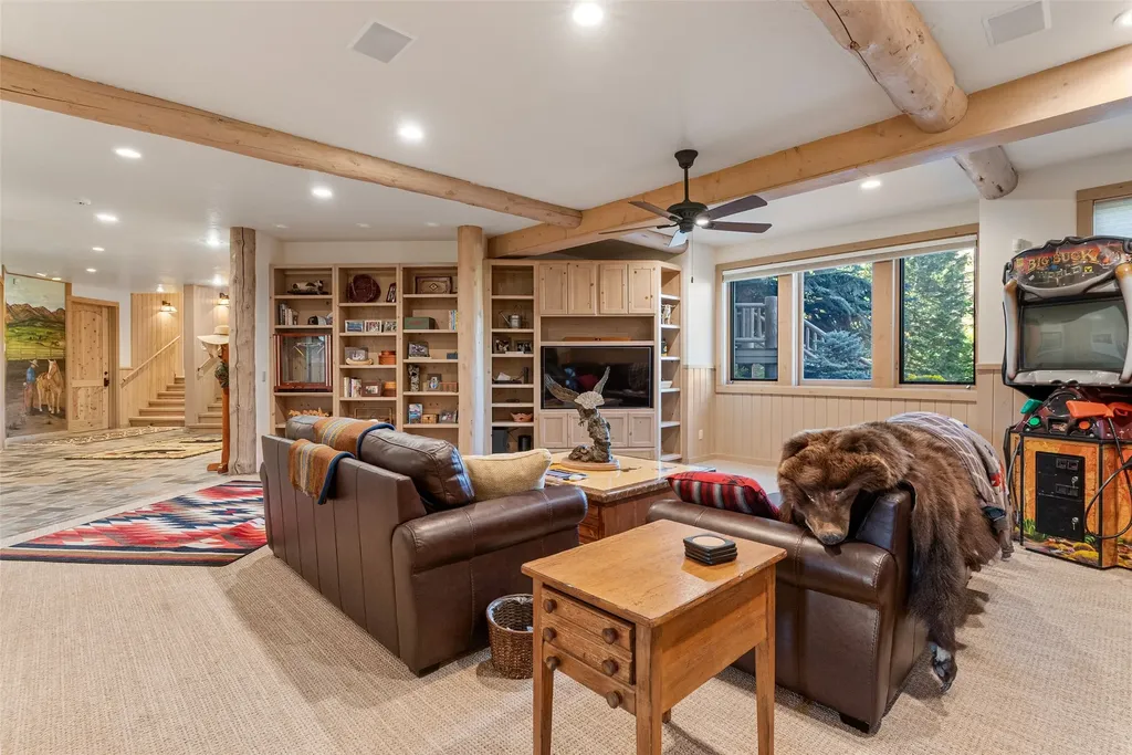 1789 Skalkaho Highway Hamilton MT 59840