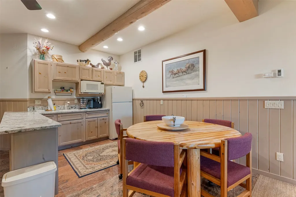 1789 Skalkaho Highway Hamilton MT 59840