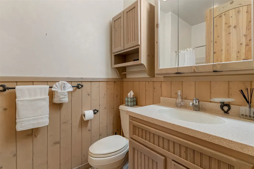 1789 Skalkaho Highway Hamilton MT 59840