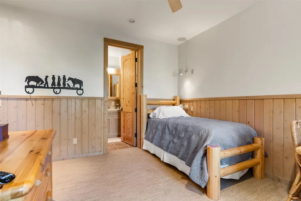 1789 Skalkaho Highway Hamilton MT 59840