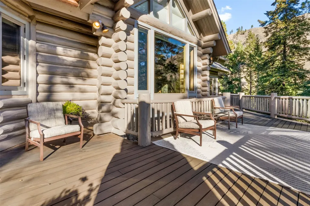 1789 Skalkaho Highway Hamilton MT 59840