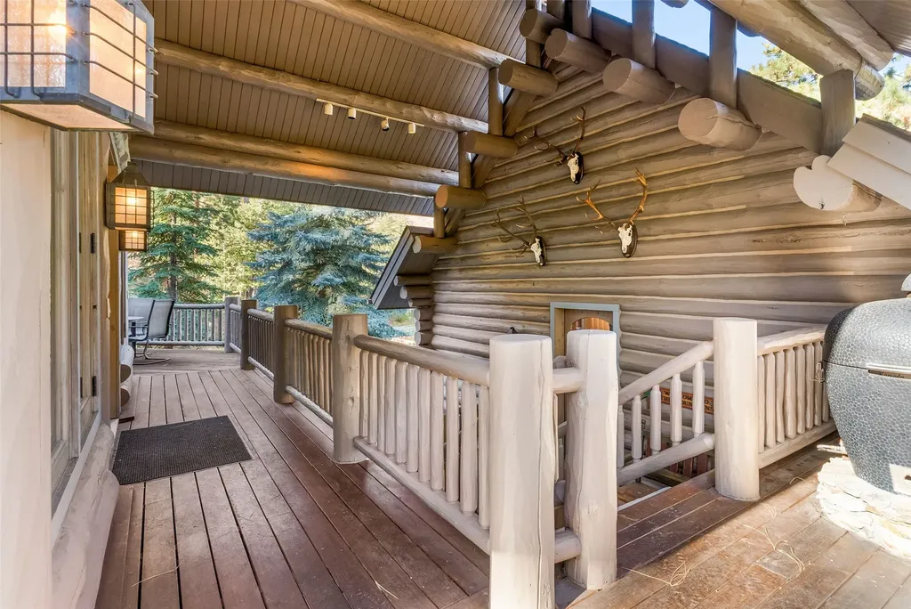 1789 Skalkaho Highway Hamilton MT 59840