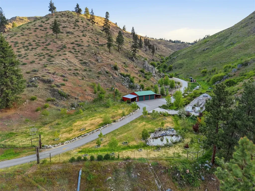 1789 Skalkaho Highway Hamilton MT 59840