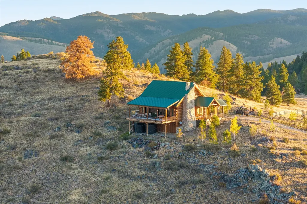 1789 Skalkaho Highway Hamilton MT 59840
