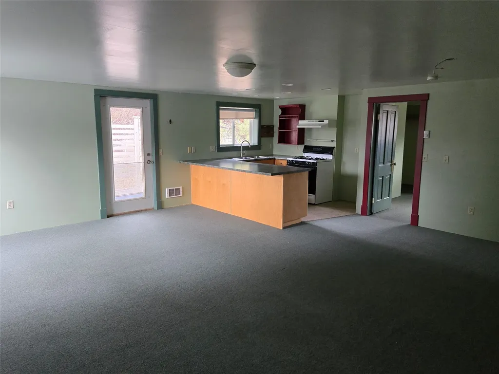 196 Garrison Drive Eureka MT 59917