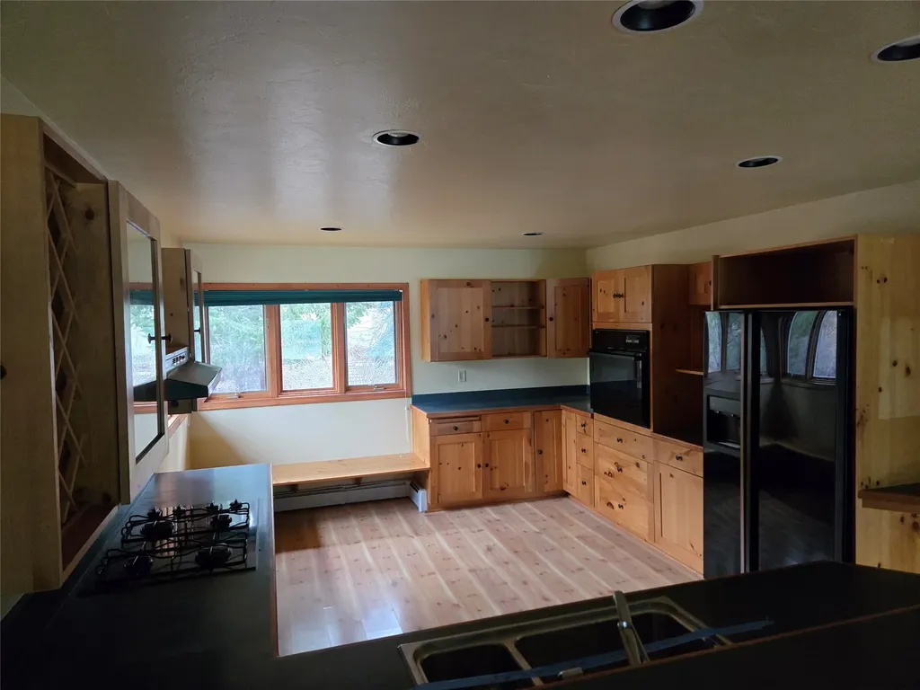 196 Garrison Drive Eureka MT 59917