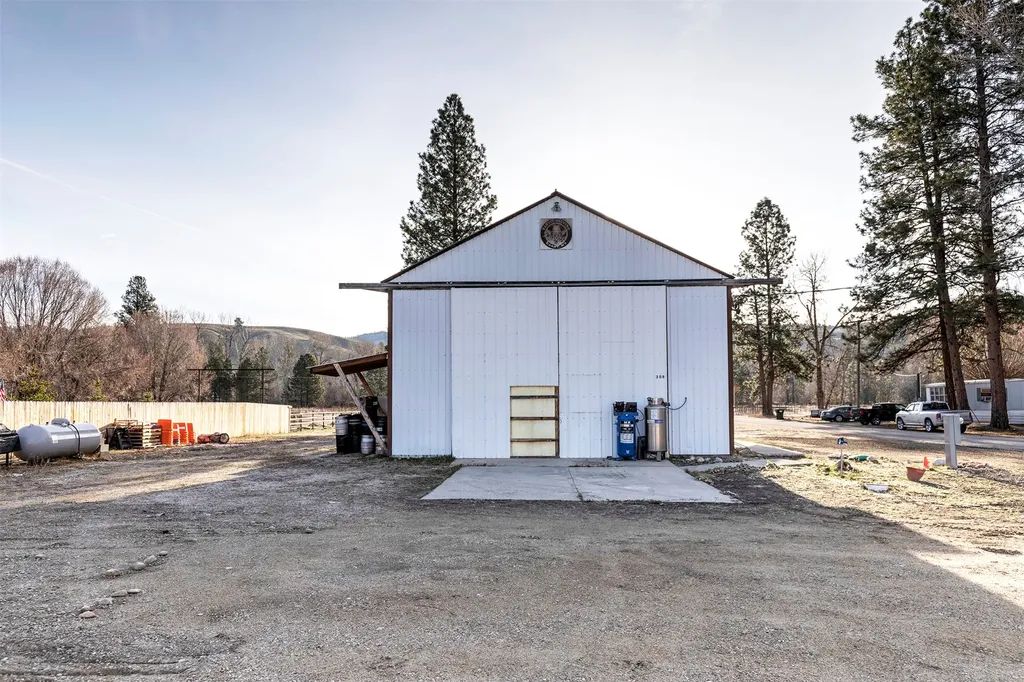308 E Tanner Avenue Darby MT 59829