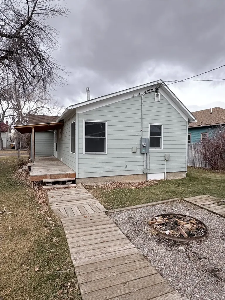 105 3rd Avenue SW Choteau MT 59422