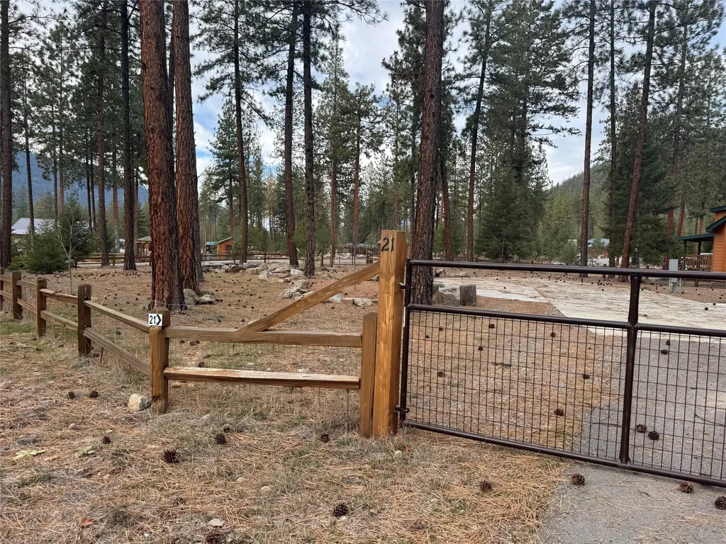 219 Shyrock Loop Drive Superior MT 59872