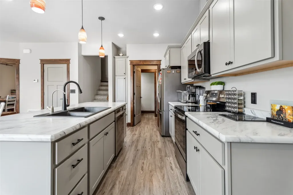 122 One Way Loop Hamilton MT 59840