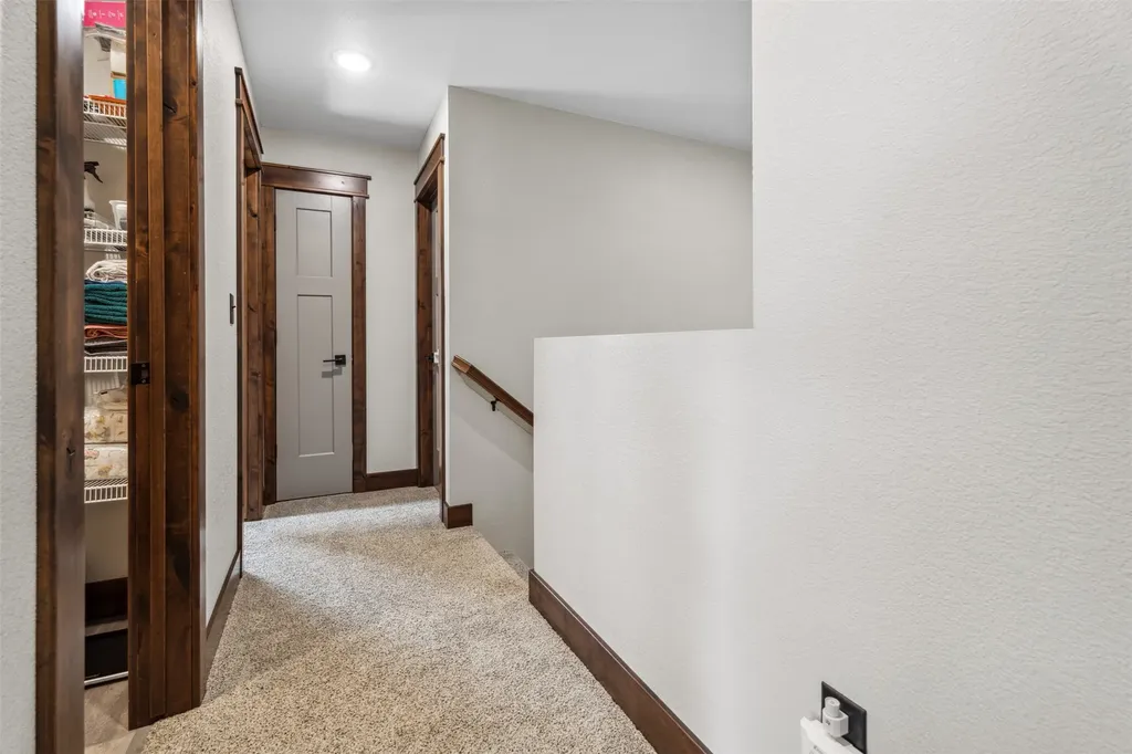 122 One Way Loop Hamilton MT 59840