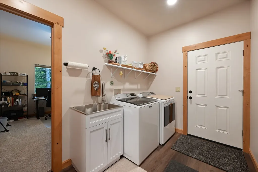 8 Hidden Meadows Way Trout Creek MT 59874