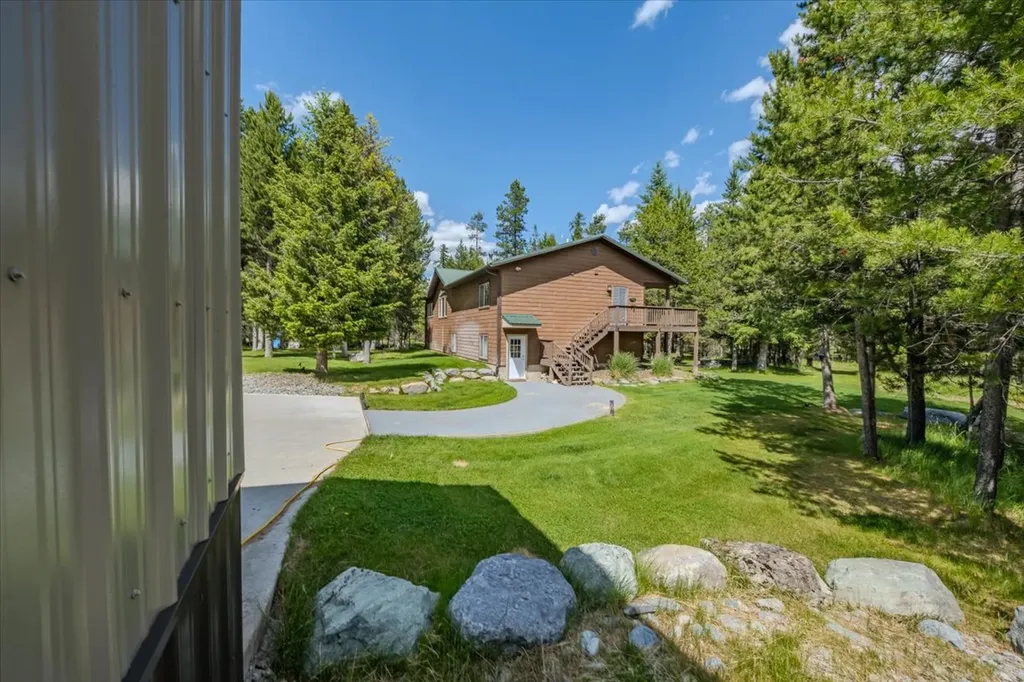 520 Gopher Lane Marion MT 59925