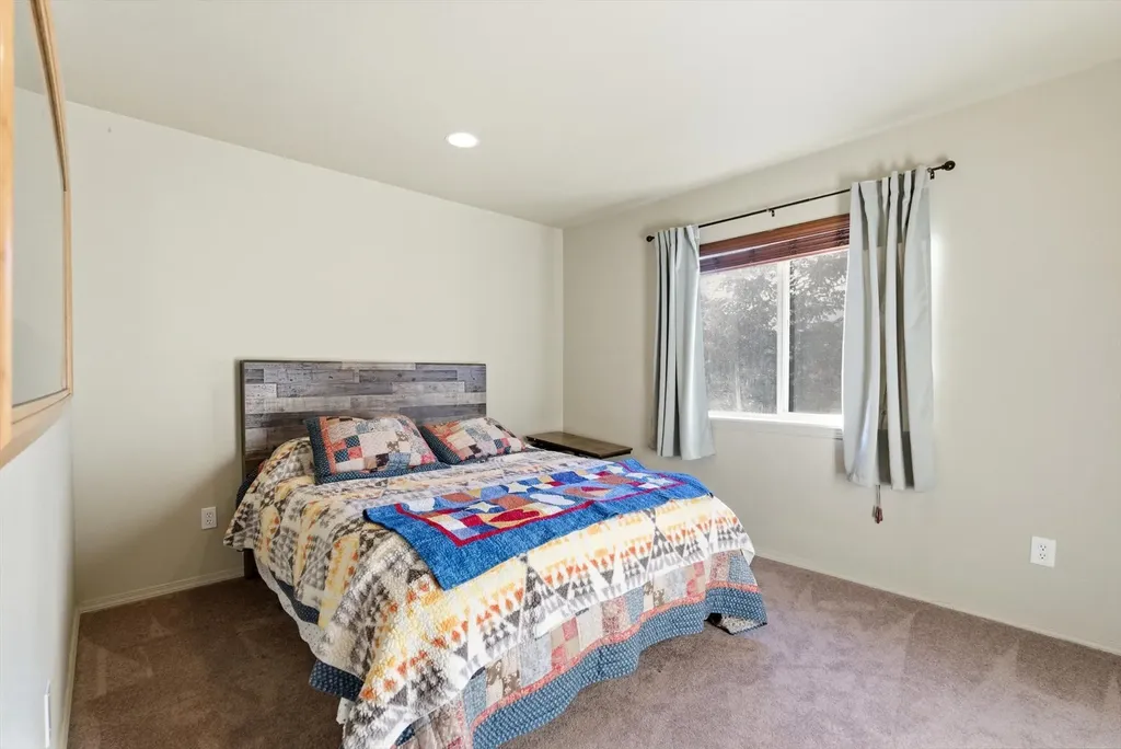 520 Gopher Lane Marion MT 59925