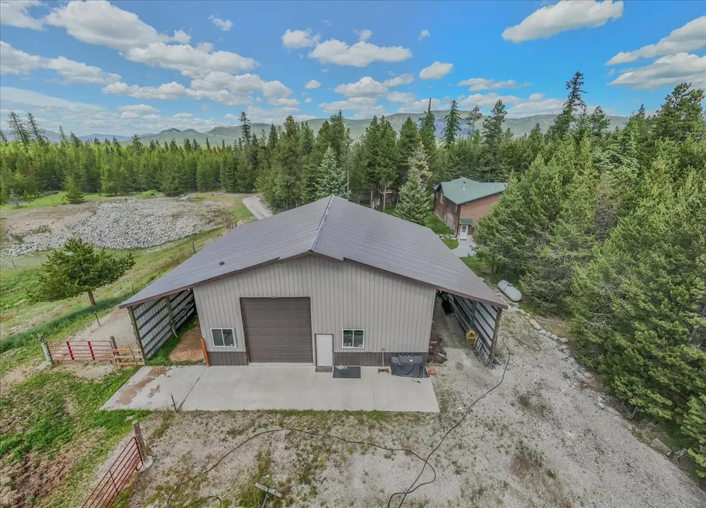 520 Gopher Lane Marion MT 59925