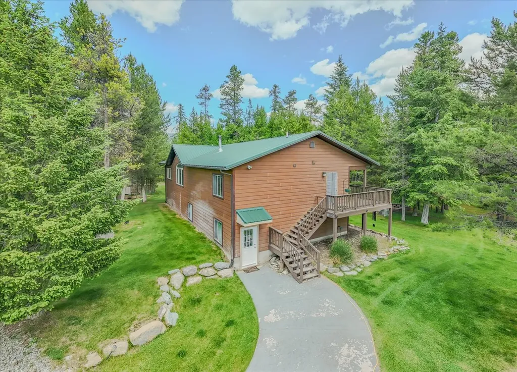 520 Gopher Lane Marion MT 59925