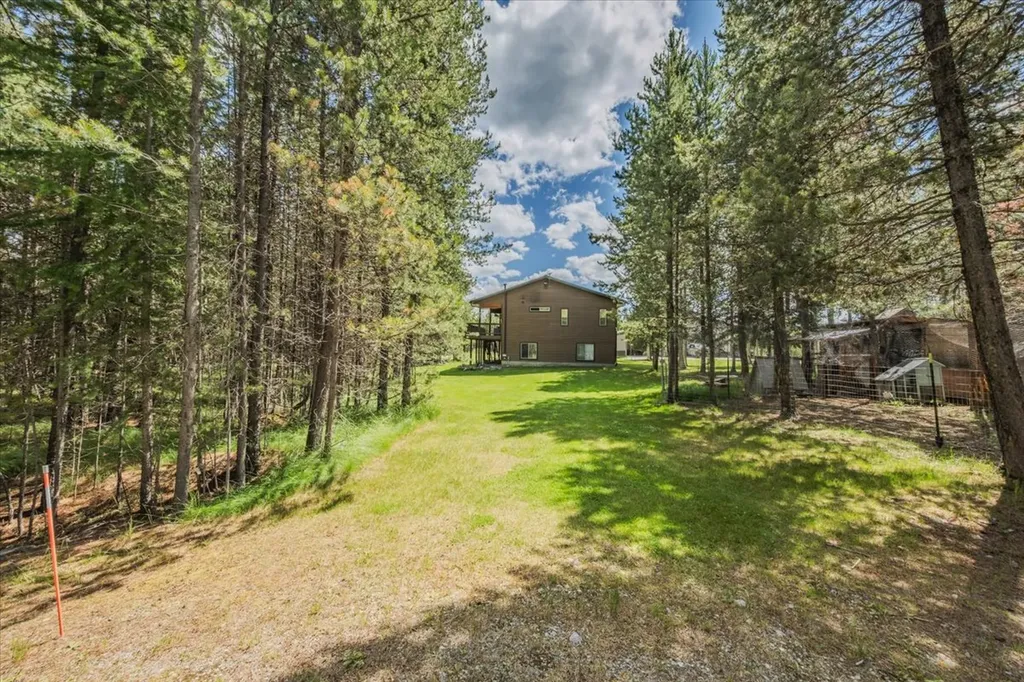 520 Gopher Lane Marion MT 59925