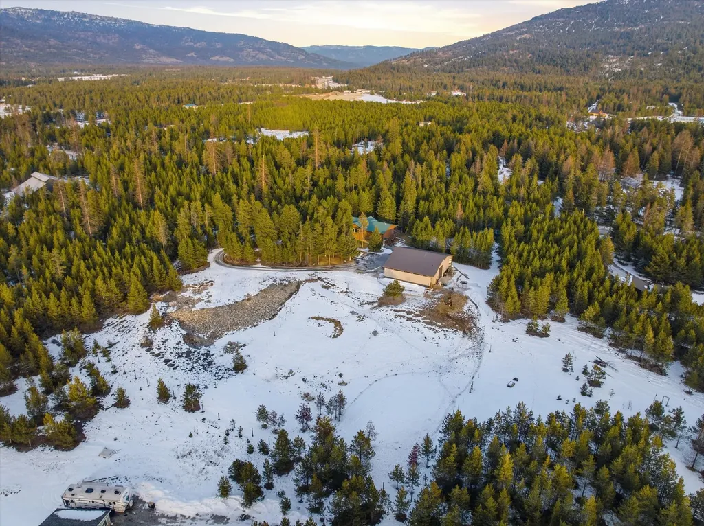 520 Gopher Lane Marion MT 59925