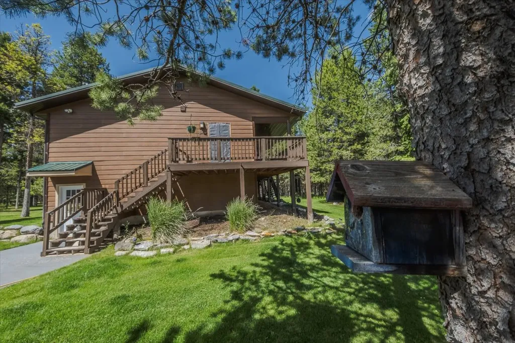 520 Gopher Lane Marion MT 59925