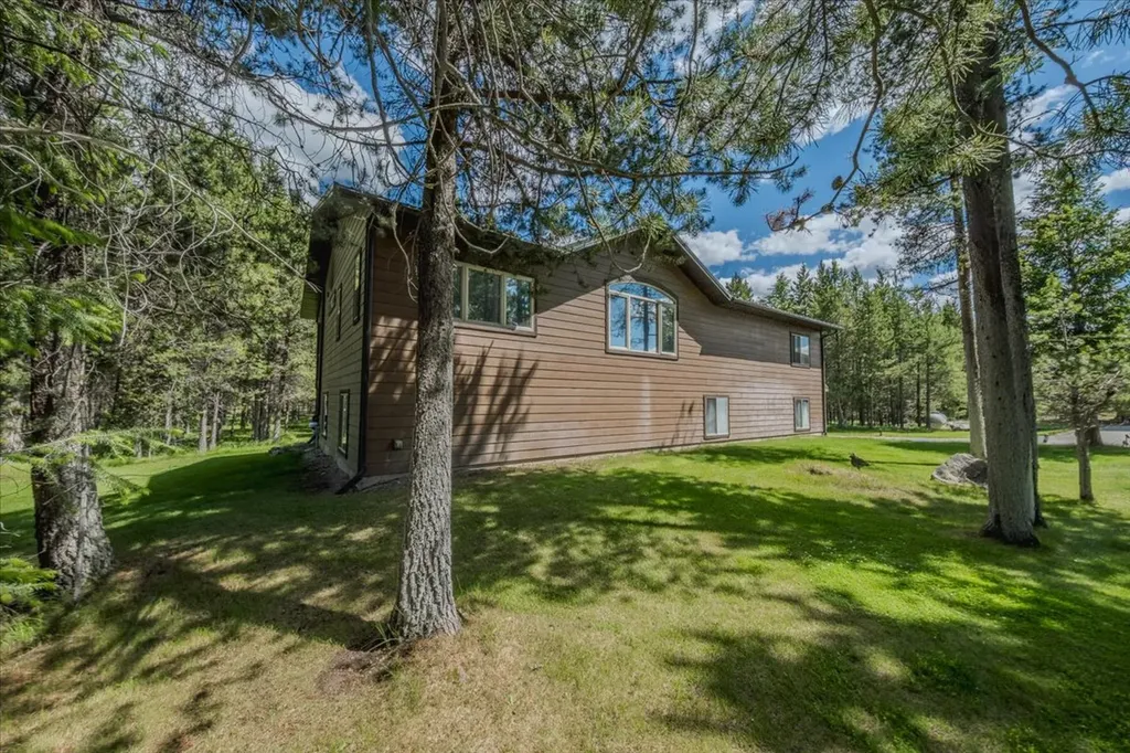 520 Gopher Lane Marion MT 59925