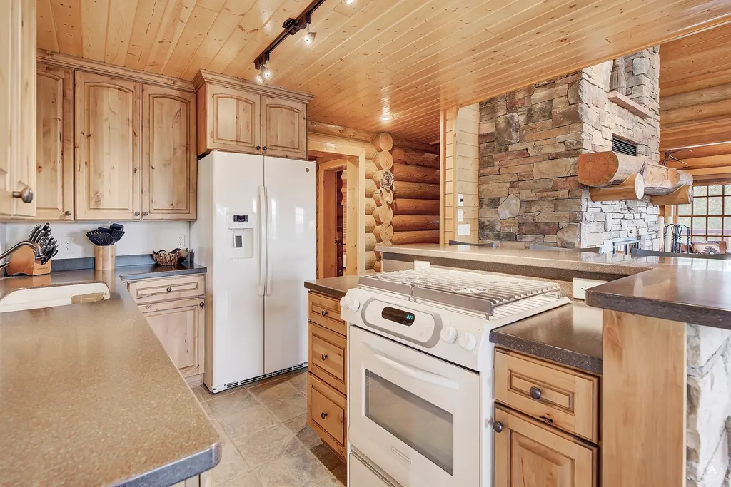 2988 Moose Gulch Road Elliston MT 59728