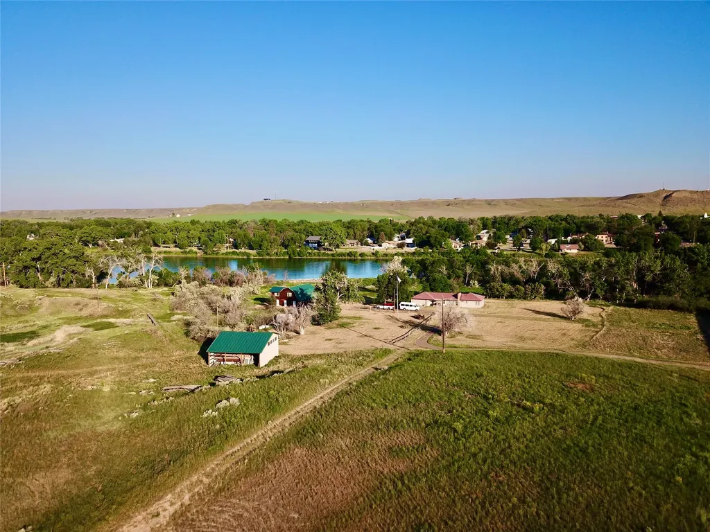 2520 Mt Highway 80 Fort Benton MT 59442